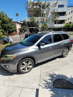 Nissan pathfinder 2015 platinum