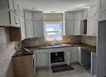 White Shaker Kitchen Cabinet Set