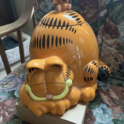 Garfield Cookie Jar