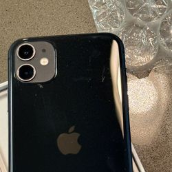 iPhone 11 128GB UNLOCKED Like New 