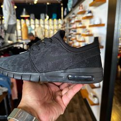 All Nike 60% Off Store Closing Everything Must Go