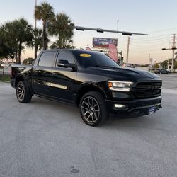 2019 RAM Laramie