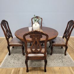 Gorgeous Dining Set With 6 Chairs 