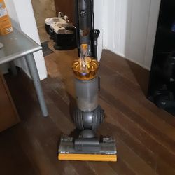 Dyson Multi Floor Vacuum 