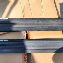 Double Yakima  Snowboard Carriers