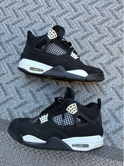Jordan 4 White Thunders