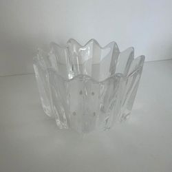 Orrefors Fleur Crystal Bowl Signed by Jan Johansson - 5 Inch Scalloped Star Rim