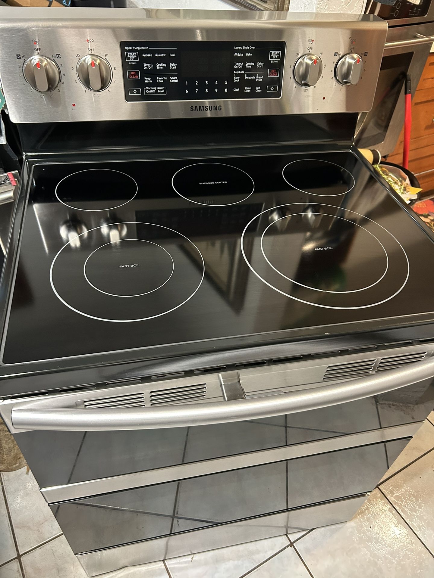 Samsung Electric Stove Range 30”