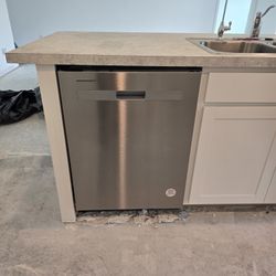 Dishwasher Whirlpool 
