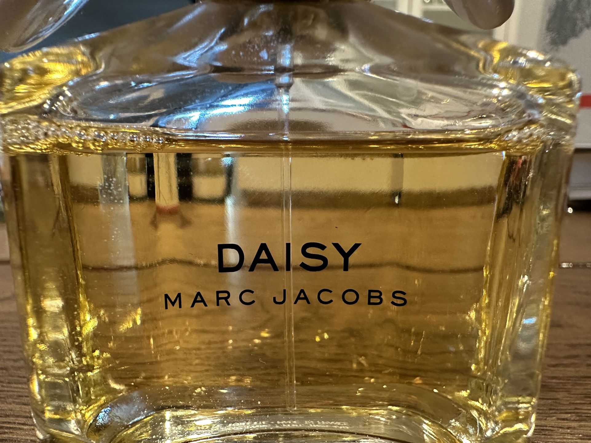 Marc Jacobs Daisy Perfume 