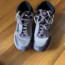 AVIA Basketball Shoes