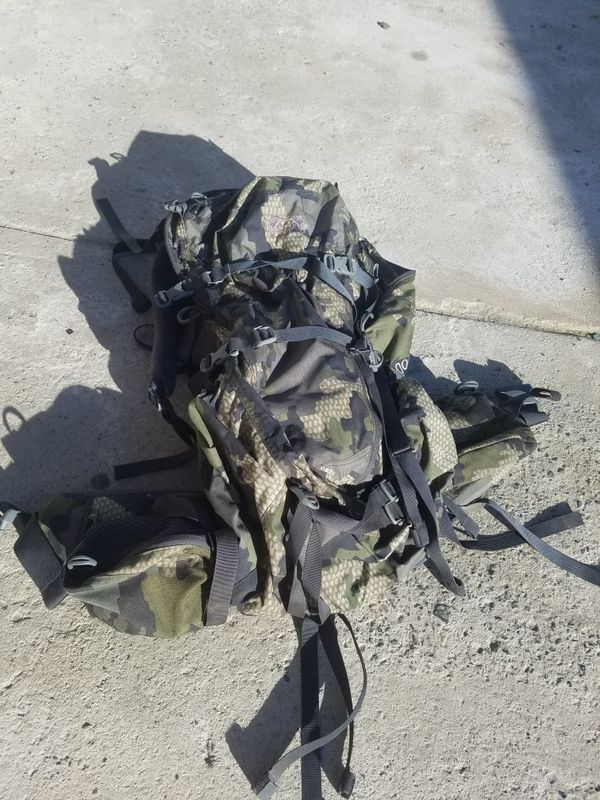 Kuiu hunting pack for Sale in Strathmore, CA OfferUp