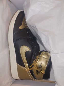 Nike Air Jordan 1 Black And Gold 8.5
