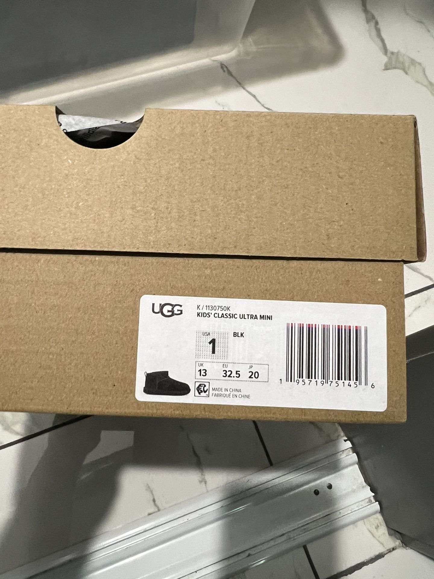 UGG Classic Ultra Mini Black 1130750-BLK Pre-School. ( Used A Couple Times At Most )