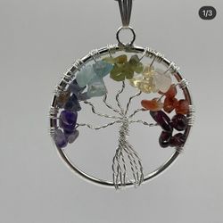 Tree Of life Crystal Chips Pendant