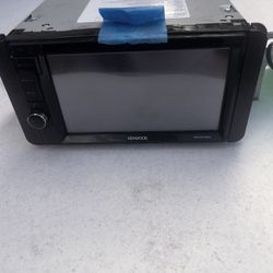 Kenwood DDX575BT 6.2" Bluetooth DVD/CD Receiver – Excellent Condition