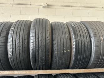 SET OF TIRE 225 65 17 MICHELIN 85% LIFE
