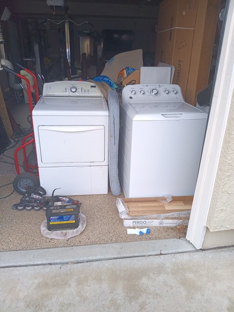 Kenmore Washer And Dryer ,white