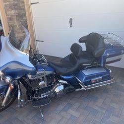 Gently Used 2005 Harley Davidson Electra Glide