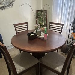 Dinning Table