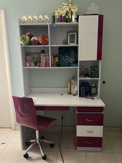 White/Magenta Desk With Matching Chair