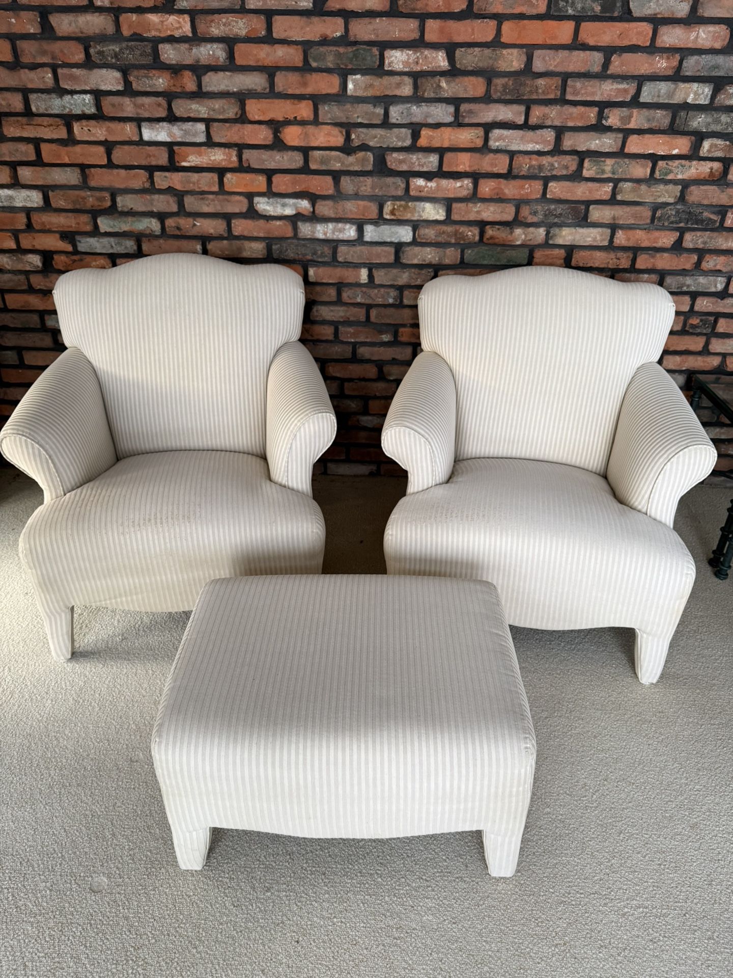 2 Chairs With Ottoman