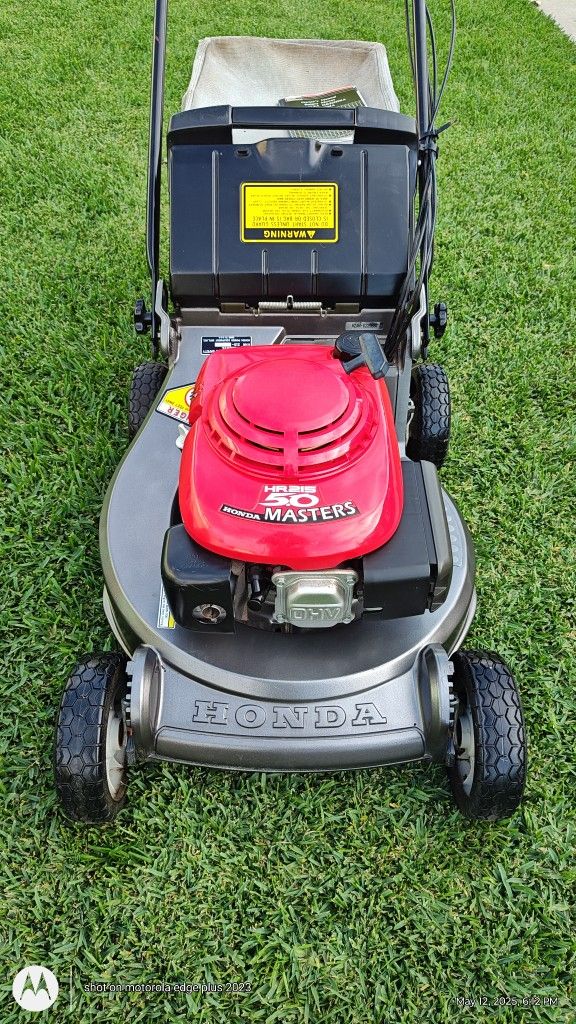 Honda HR 215 Commercial Lawn Mower
