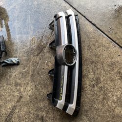 2017 2019 Toyota Highlander Grill