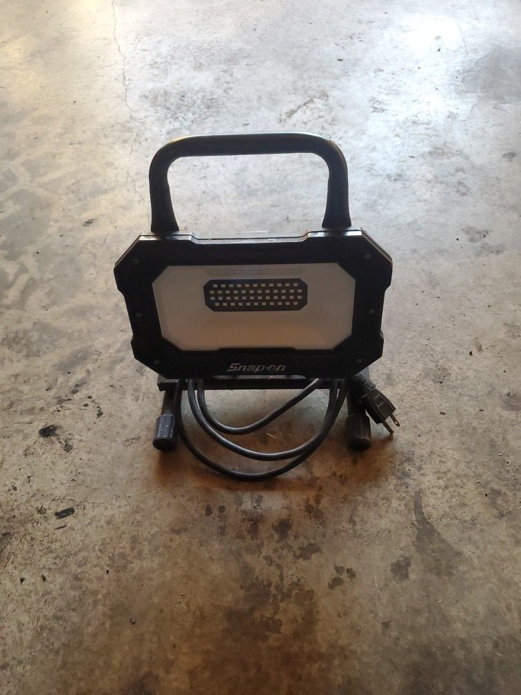 Snap on. Lamp 2000 Lumens