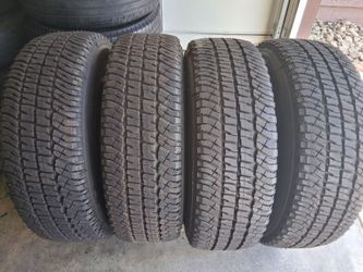 Set de 4 Llantas LT245 75 17 michelín Nuevas