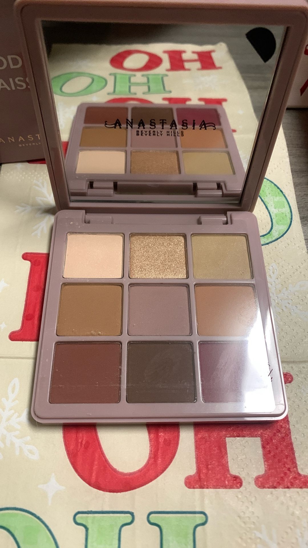 Anastasia Beverly Hills Modern Renaissance Eyeshadow Palette.