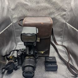 NIKON M:D5000 DIGITAL CAMERA 