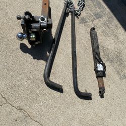 Weight distribution hitch