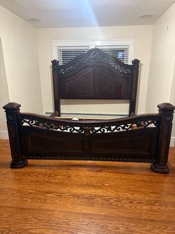 Bedroom set
