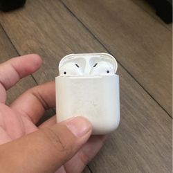 Broken airpods for sale clearance