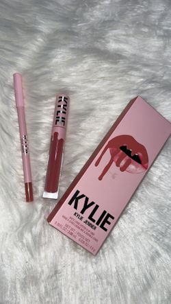 ✨NEW✨ KYLIE LIP KIT
