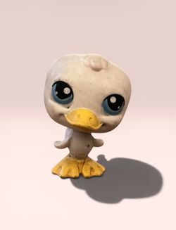 Hasbro Littlest Pet Shop LPS Pet #108 White Duck Blue Eyes