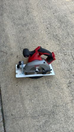 Millwaukee 6-1/2” circular saw