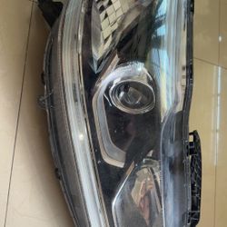 Halogen Headlight Rt Side  Front 2017  Honda Accord 