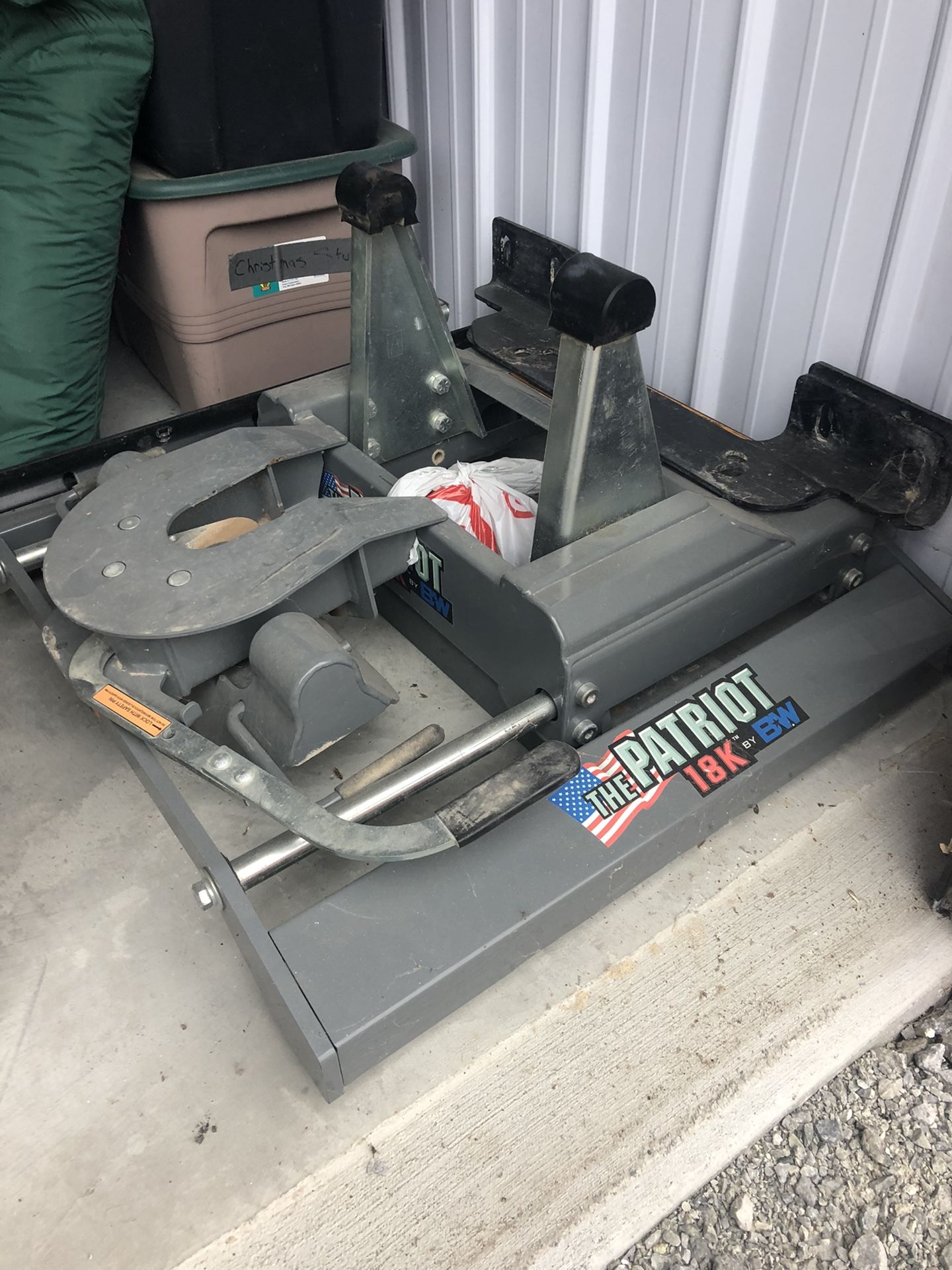 B&W Patriot Fifth Wheel Hitch