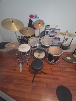 Ludwig Drumset - 5 Piece