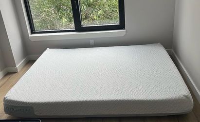 $5 used queen size mattress