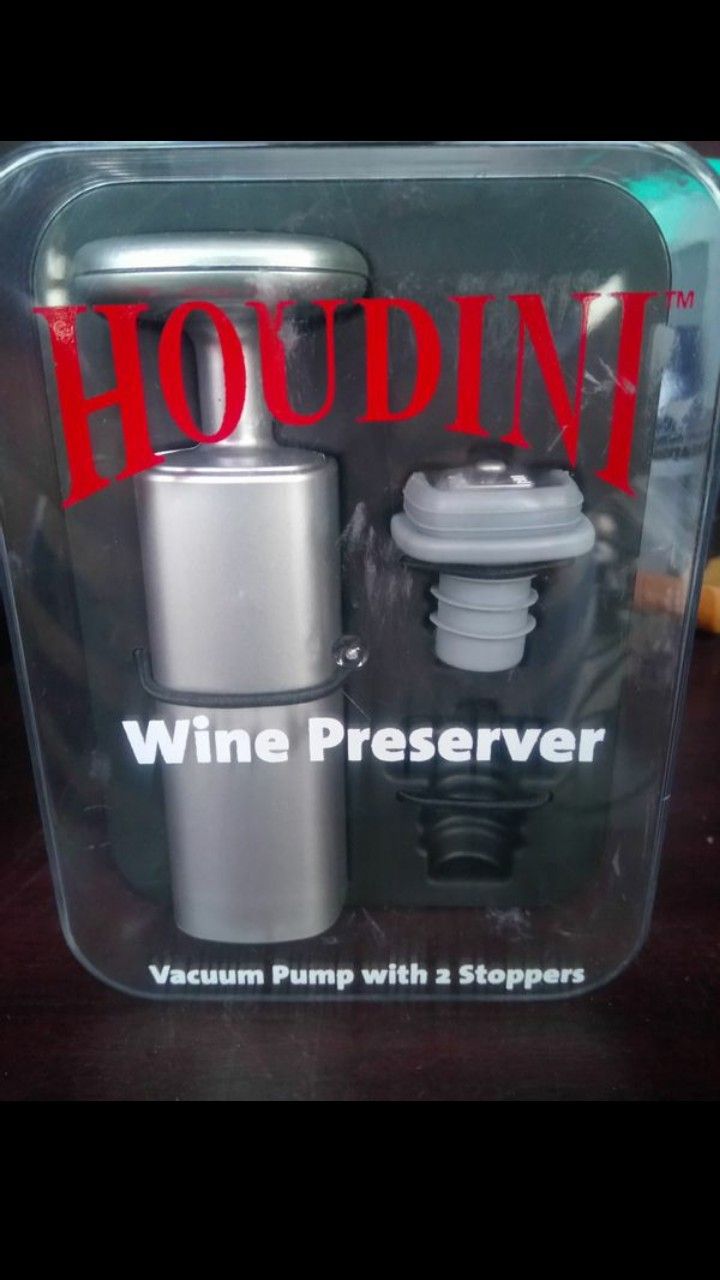 Houdini Bottle Perserver & Vacuum Pump