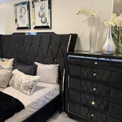 Bedroom Set/ Ask For Price 