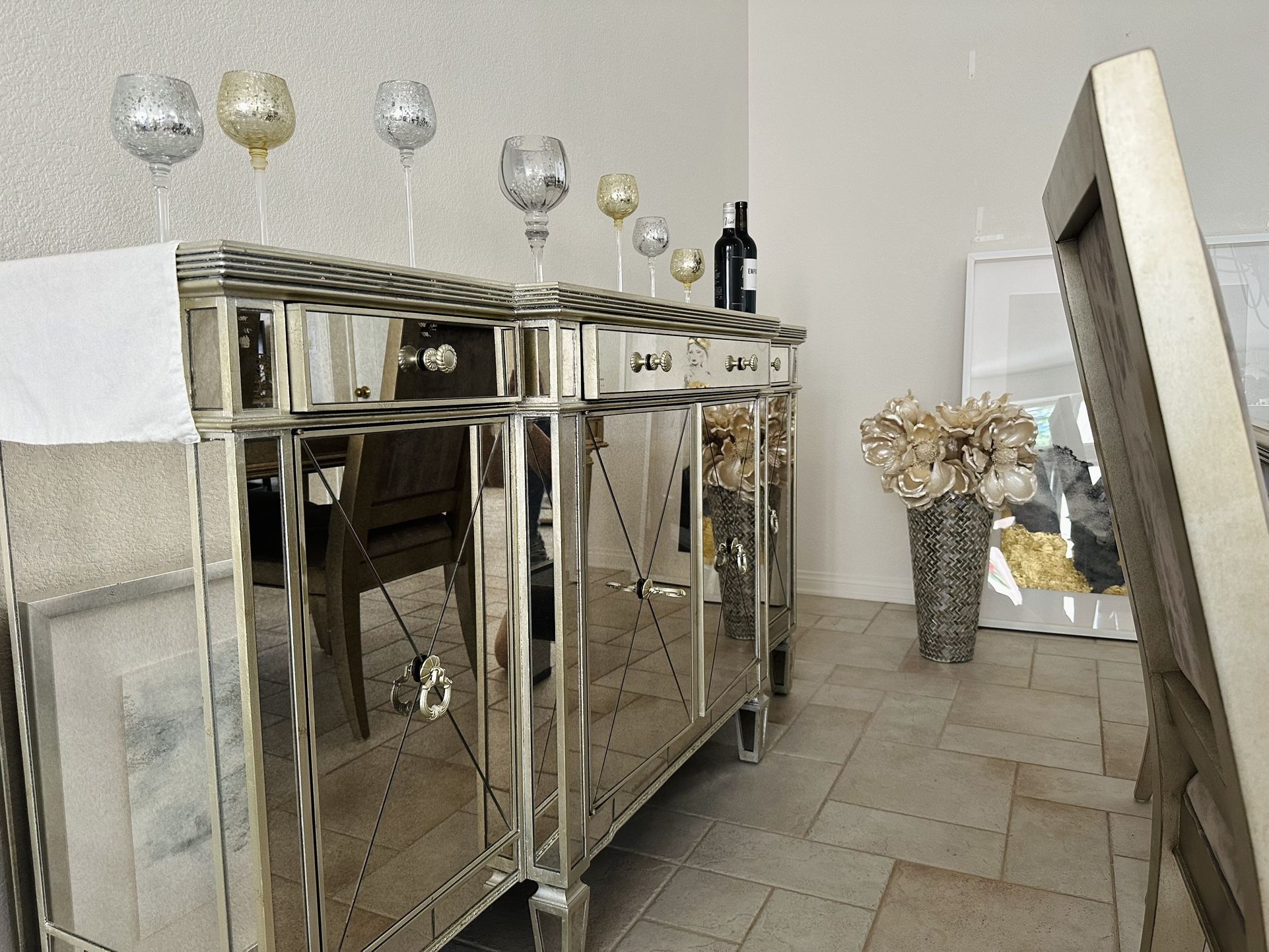 Mirrored Buffet