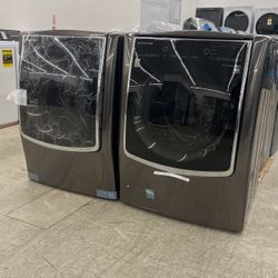 LG Signature Front Load Washer Washer And Dryer 