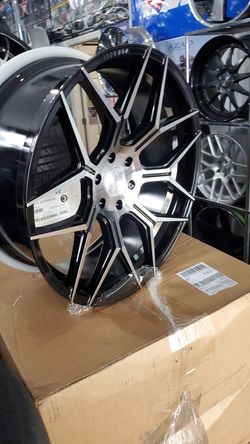 24"Ferrada ft3 6lug or 5lug all trucks and suv