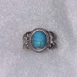 Vintage sterling silver and blue natural howlite gemstone ring size 6. 