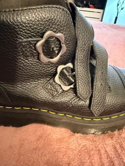Dr. Martens Women’s Size 11 – Devon flower buckle boots Brand New, Never Worn – No Box