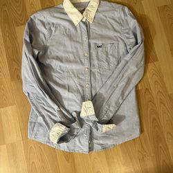 Abercrombie And Fitch Button Up Women’s Size M